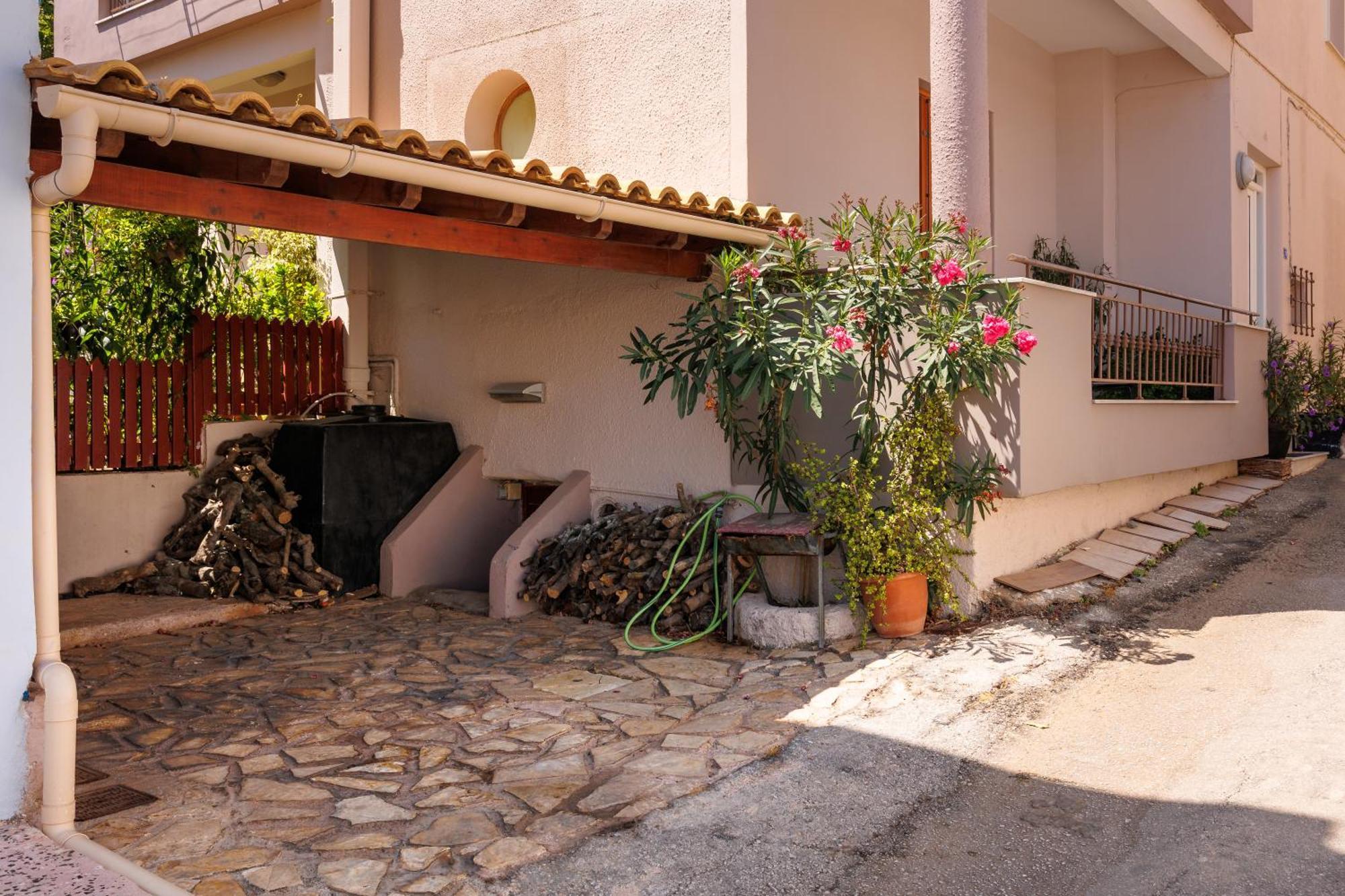 Olga'S Cozy Home Monemvasia Exterior photo